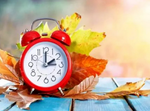 Україна перейшла на зимовий час Україна перейшла на зимовий час